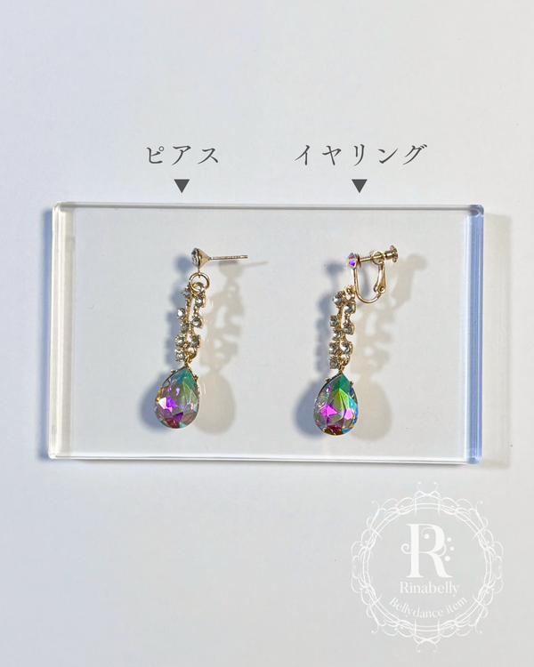 アクセサリーセット　ネックレス　ピアス　オーロラストーン　トライアングル　ゴールド