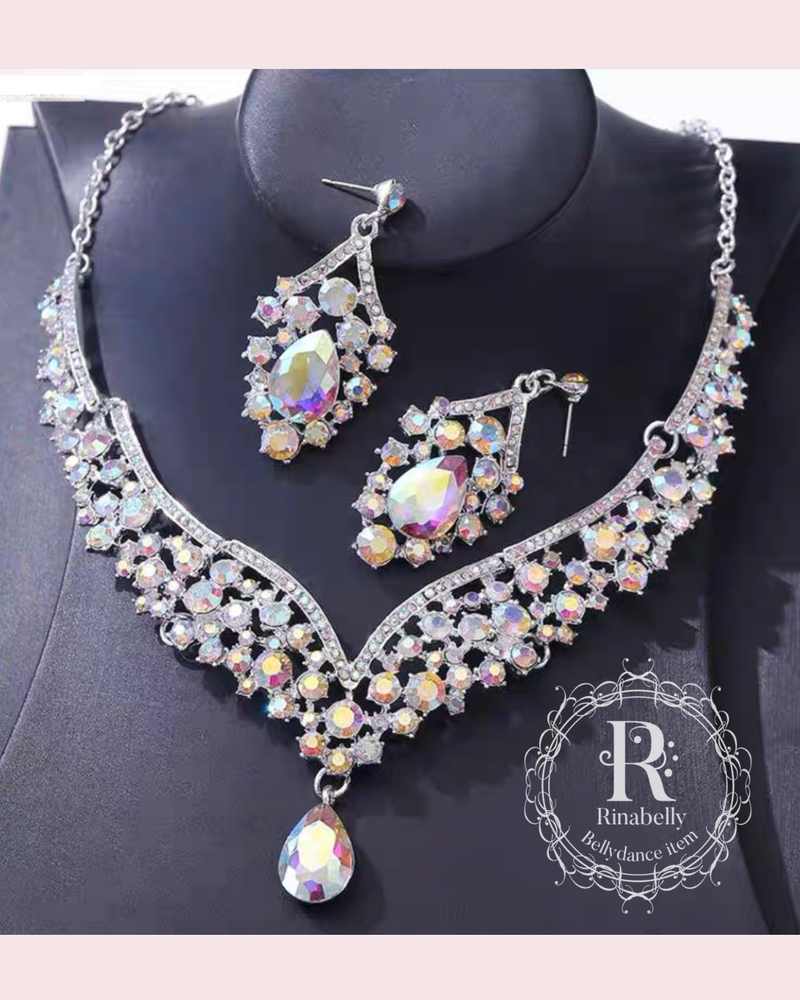 アクセサリーセット　ネックレス　ピアス　オーロラ　シルバー　Vラインドロップ